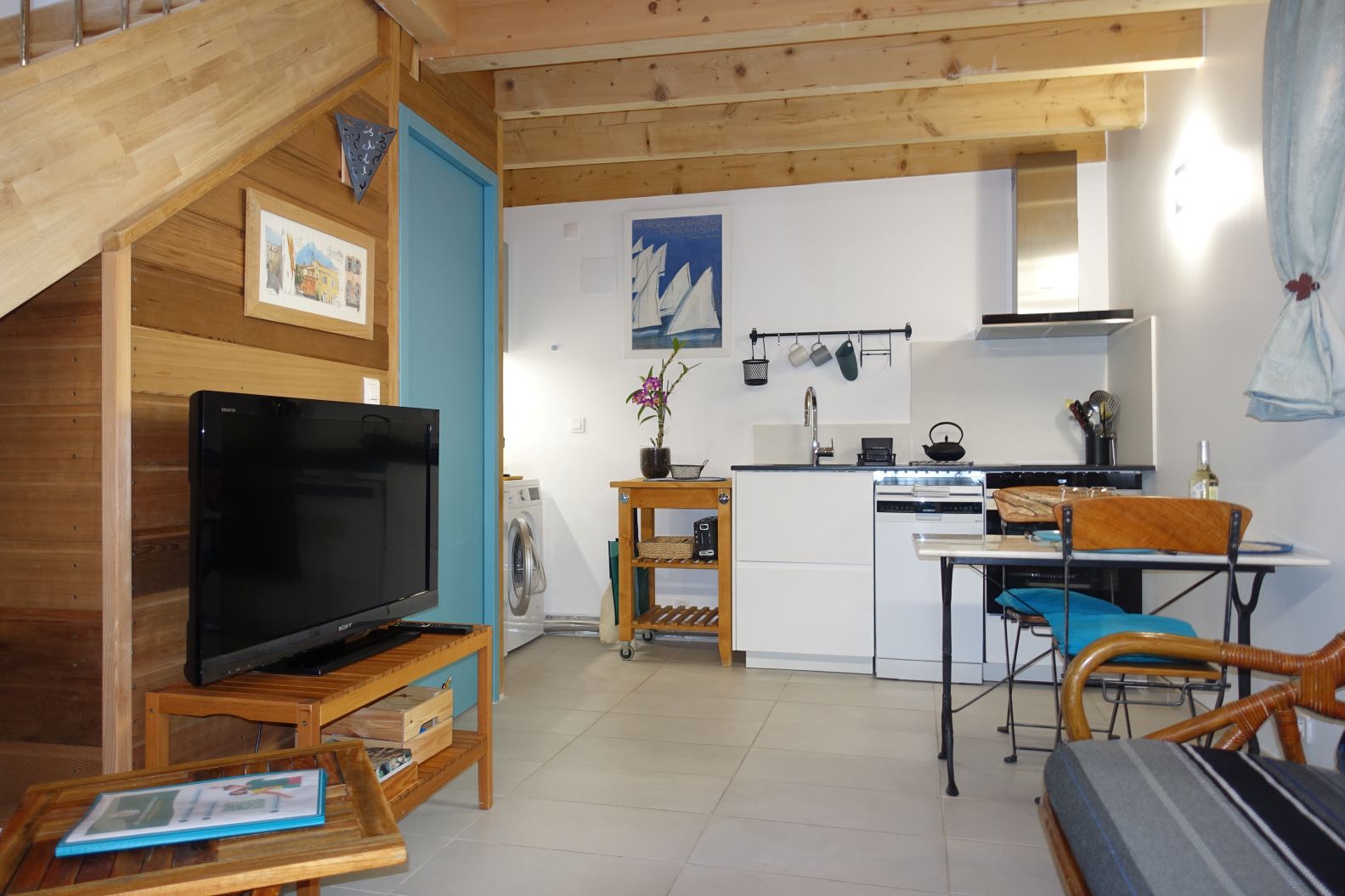 gite-la-grange-proche-collioure-piece-principale5